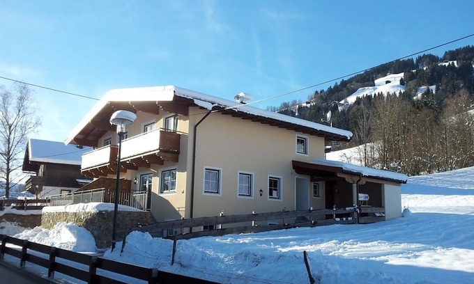 Moosen House | Holiday Home Brixen near Skiwelt Slopes