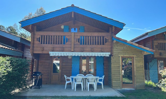 Bias Cottage | Cottage with heated pool and spa, 4km from the ocean near Mimizan