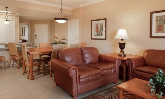 West Kissimmee Resort | Spacious Home sleeps up to 8 resort in fabulous Kissimmee with AC
