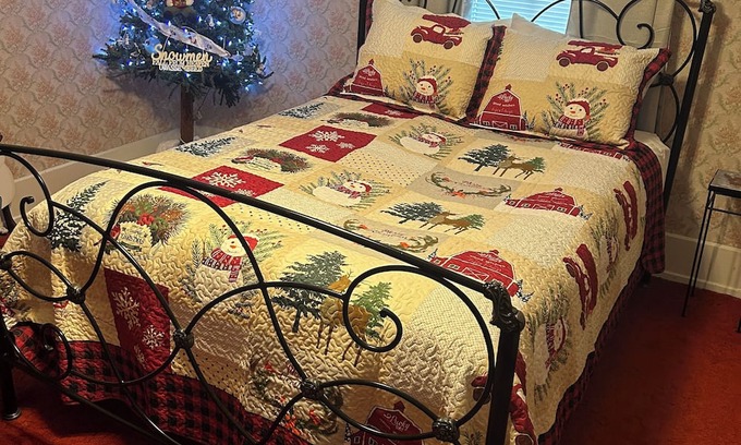 Point Pleasant House | Relax and unwind in our home! Enjoy an elevated experience in the Snowman Room!