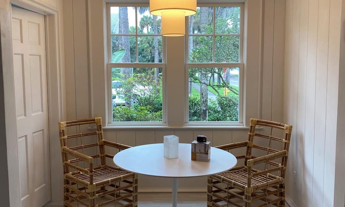 Atlantic Beach Apartment | Charming first floor apartment easy walk to beach, resturants.