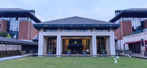 Haining Hotel | 海宁浙大圆正国际酒店