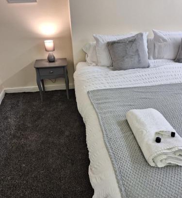 Ashford Apartment | Hidden Gem - Cosy & Convenient