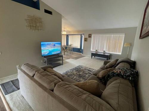 Glendale House | Spacious home 2.4 miles from Westgate Entertainment